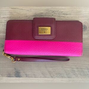 Fossil slim snap wallet with wrist strap in pink and burgundy